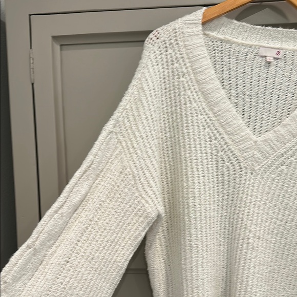 SO Women's Cream V-Neck Sweater - Picture 6 of 12